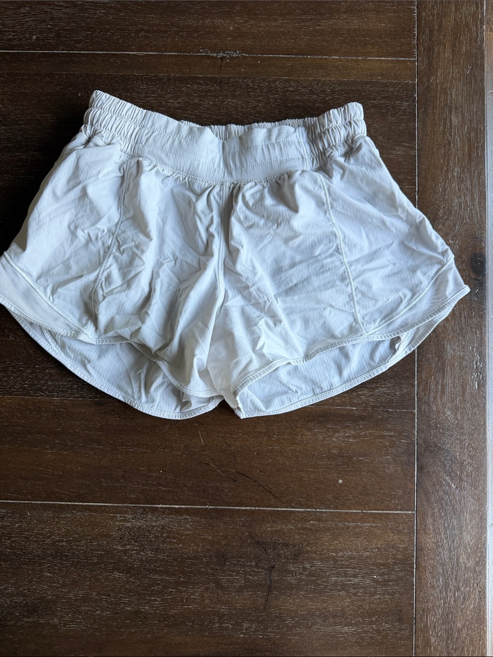 Lululemon Women’s hotty hot shorts